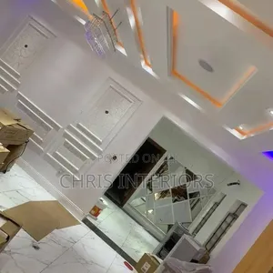 Home Wall Cornice
