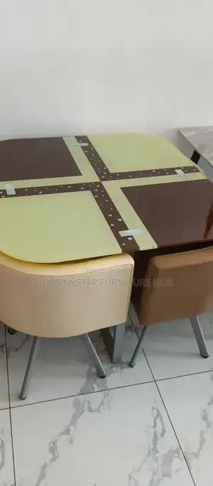 Apartment and Restaurant Tempered Glass Dinning Tables With 4 Chairs