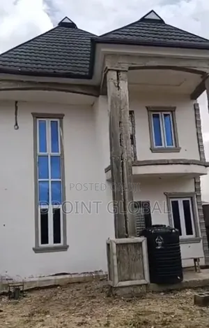 4bdrm Duplex in In Estate, Ikotun / Ikotun/Igando for sale
