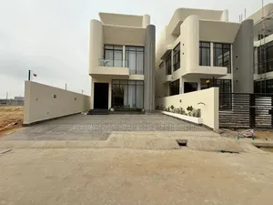 5bdrm Duplex in Lekki Phase 1 for sale