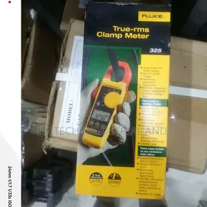 Fluke 325 True RMS Clamp Meter