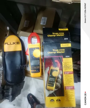 Fluke 324 Clamp Meter