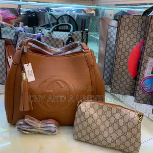 Gucci 2 in 1 Handbag With Adjustable Strap