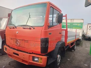 Mercedes-Benz 814 Open Bucket/Dropside Truck