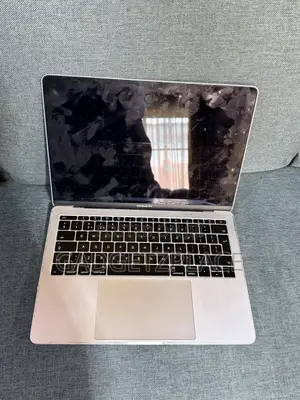 Laptop Apple MacBook Pro 2017 8GB Intel Core i5 SSD 32GB