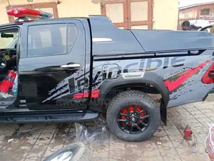 Boost Cover Carry Boy for Toyota Hilxu 2020 to 2025 Model