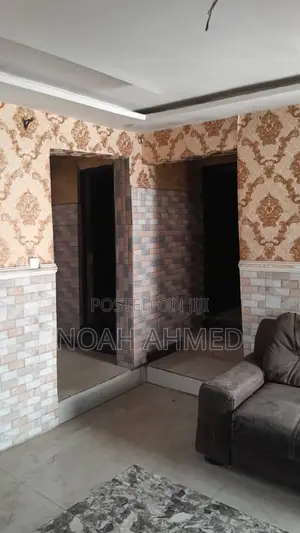 2bdrm Room & Parlour in Waru, Warri for sale