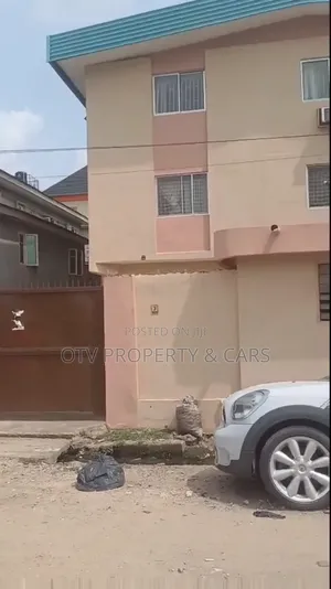 12bdrm House in Lawanson for sale