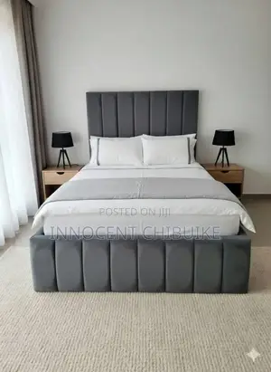 High Quality 4-6 Bedframe With Strong Material