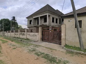 10bdrm Duplex in Aco Estate, Sabon Lugbe for sale