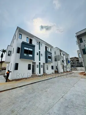 4bdrm Duplex in Opebi for sale