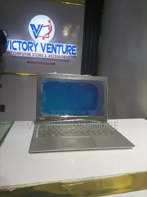 Laptop Lenovo 4GB Intel Celeron SSD 32GB