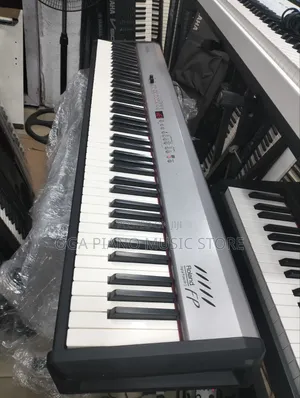 Roland Fp-2 Professional Digital Stage Concert Contemporary Piano