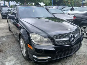 Mercedes-Benz C300 2013 Black