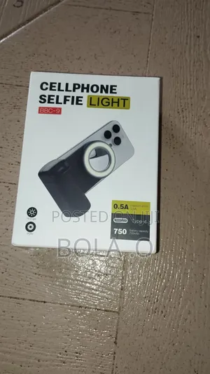 iPhone Magnetic Grip With Led Light, Wireless Shutter + Selfie Mirror