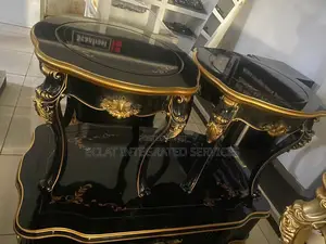 Royal Center Table With 2 Side Stool