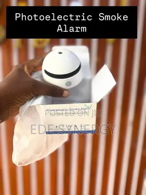 High Efficiency Smoke Detector For Commercial And Residential Use