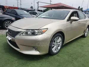 Lexus ES 2013 Gold