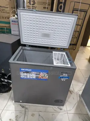 Spacious Skyrun 155l Freezer for Commercial Needs