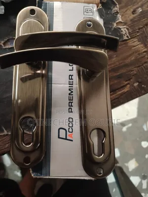 Medium Paco Key