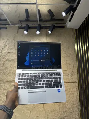 Laptop HP EliteBook 840 G8 8GB Intel Core i5 SSD 256GB