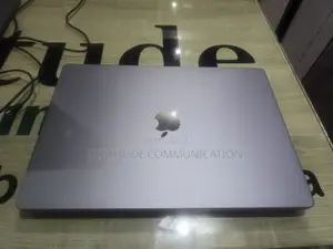 Laptop Apple MacBook Pro 2023 M2 Pro 16GB Apple M2 SSD 512GB