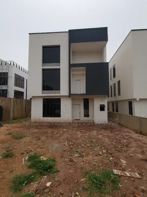 5bdrm Duplex in Asokoro for sale