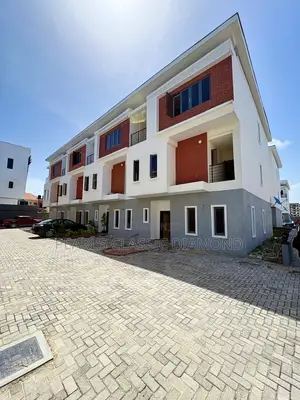 4bdrm Townhouse/Terrace in Ikate for sale