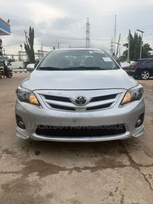 Toyota Corolla 2013 Silver