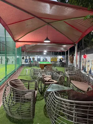 A Well Positioned Restaurant Space Suitable for High-End Dining Lounge