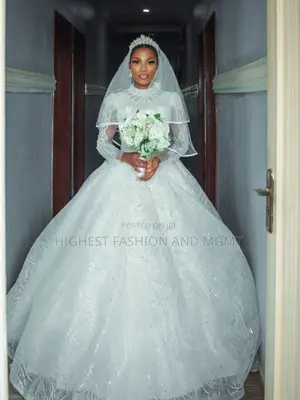 Wedding Gown With Veil - Style 823