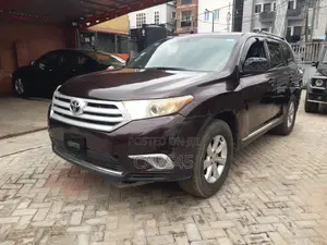 Toyota Highlander 2011 Burgandy