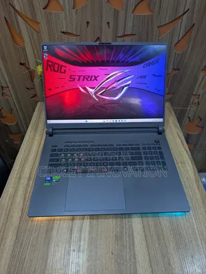 Laptop Asus ROG Strix G17 32GB Intel Core Ultra 9 SSD 2T