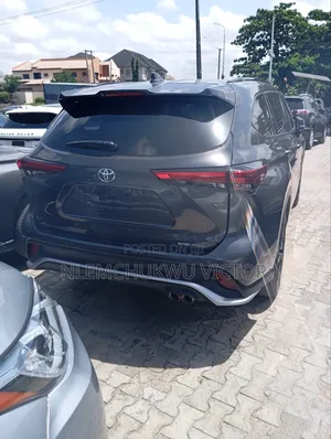 Toyota Highlander XSE 2021 Gray