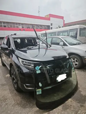 Honda CRV 2019 Windscreen Glass Available Installed at Chimatex