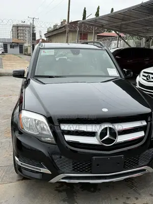 Mercedes-Benz GLK-Class Base GLK 350 4dr AWD 4MATIC (3.5L 6cyl 7A) 2015 Black