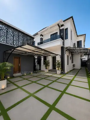 Luxury Compound Design With Synthetic Grass