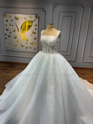 Square Neckline Ball Gown Wedding Dress With Lace Bodice – Style 592