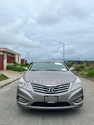 Hyundai Azera Base 2012 Brown