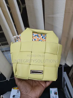 Woven Bucket Bag