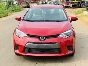 Toyota Corolla LE Premium 4dr Sedan (1.8L 4cyl CVT) 2016 Red