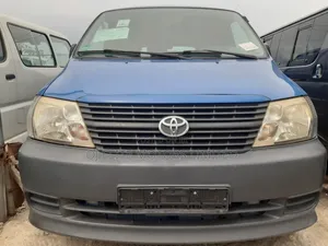 Toyota HiAce 2017 Blue