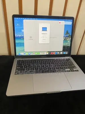 Laptop Apple MacBook Pro 2022 M2 16GB Apple M2 SSD 512GB