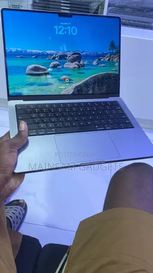 Laptop Apple MacBook Pro 2021 M1 16GB Apple M1 Pro SSD 512GB