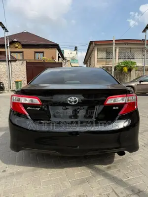 Toyota Camry SE 4dr Sedan (2.5L 4cyl 6A) 2013 Black