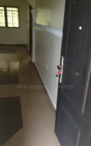3bdrm Block of Flats in Edjeba Warri for rent