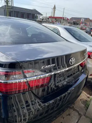 Toyota Camry XSE 4dr Sedan (2.5l 4cyl 6A) 2016 Blue
