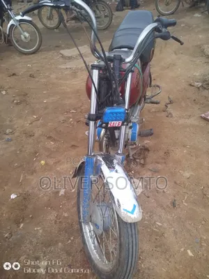 Bajaj Boxer 100 2024 Red