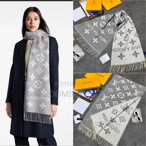 Louis Vuitton Unisex Muffler (The Original Quality)