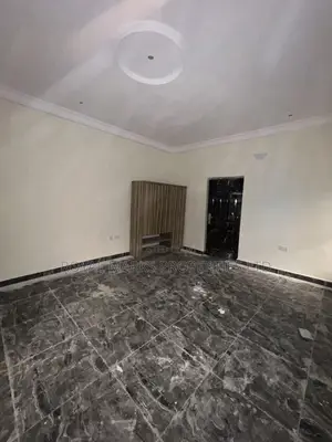 3bdrm Block of Flats in Utako for rent